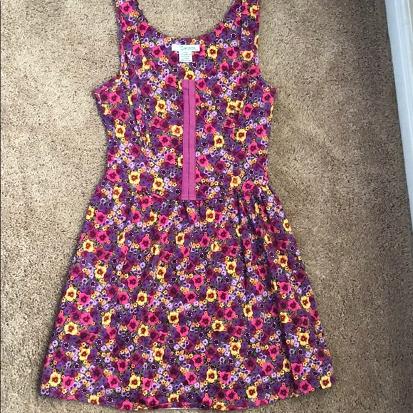 Cute summer Flower dress - Picture 1 of 6